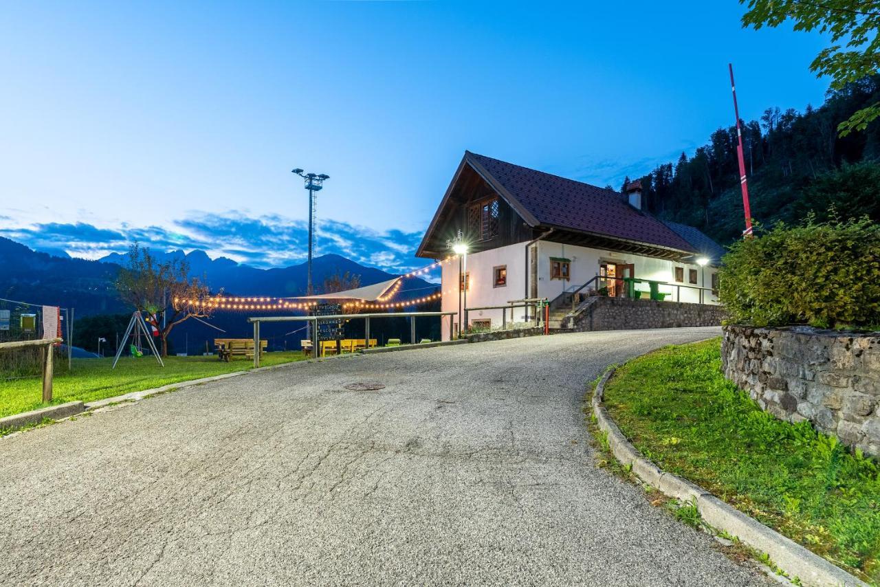 Camping & Caravan Zoncolan Оваро Екстер'єр фото