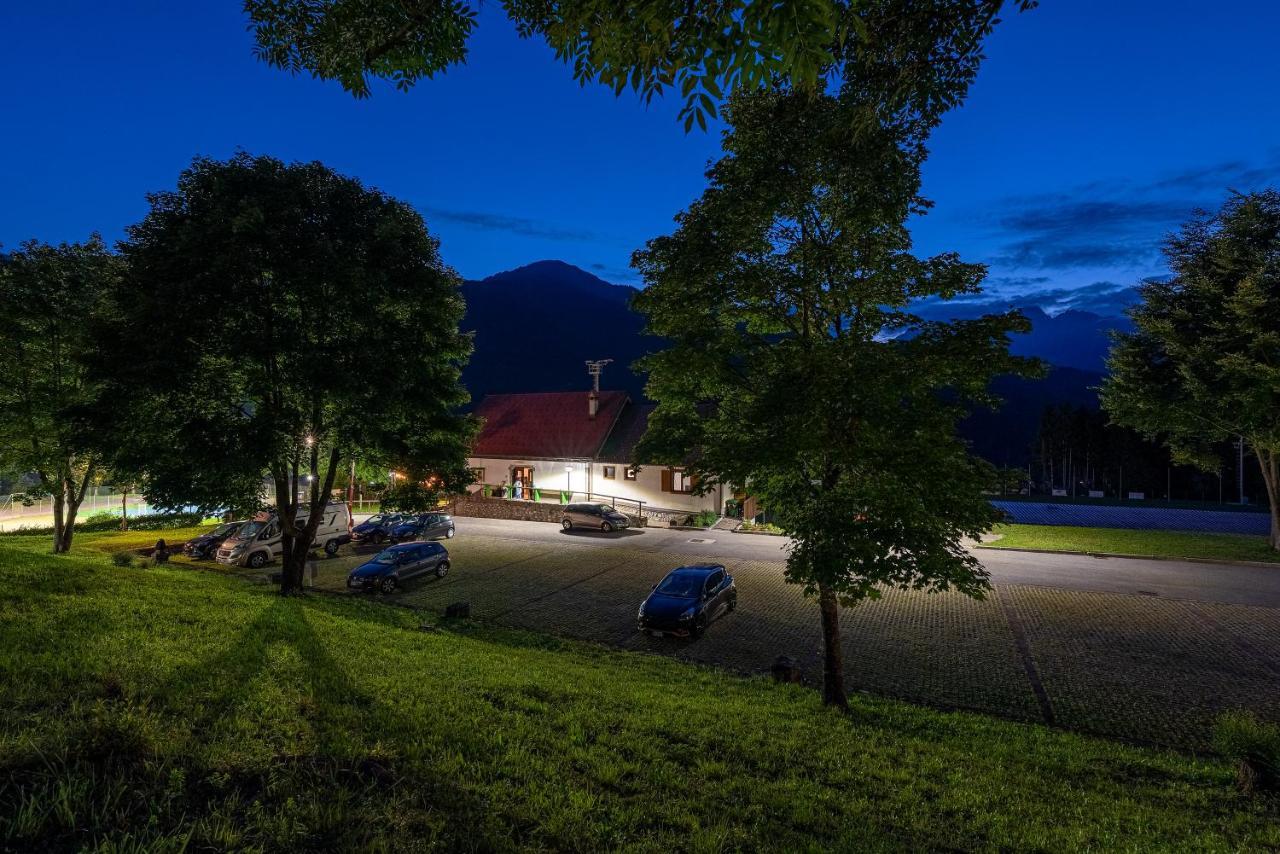 Camping & Caravan Zoncolan Оваро Екстер'єр фото